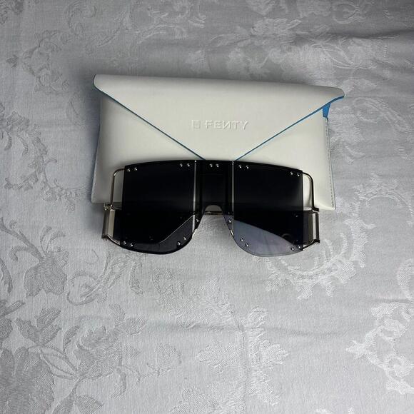 Genuine Fenty Blockt Black Smoke Gold Metal Frame Sunglasses With Case Only - Picture 2 of 16